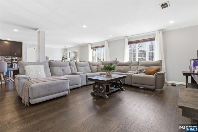 431 Forest Street, Kearny, NJ 07032