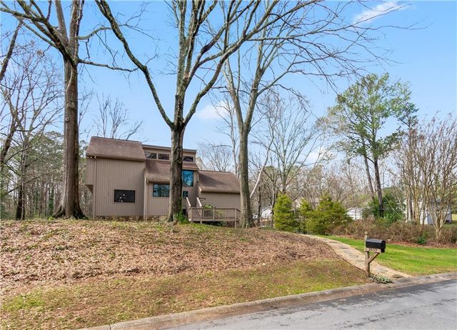 2532 Stockbridge Road SE, Marietta, GA 30062