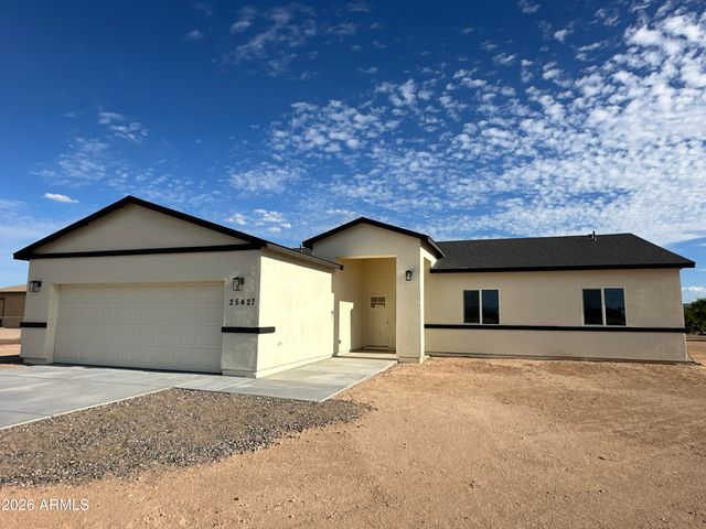 25427 W Patton Road, Wittmann, AZ 85361