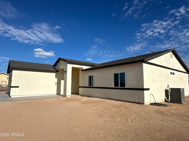 25427 W Patton Road, Wittmann, AZ 85361