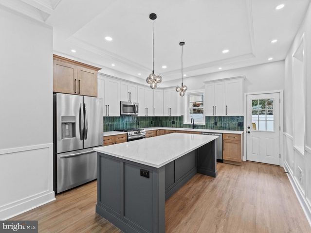 138 W SHARPNACK ST, Philadelphia, PA 19119