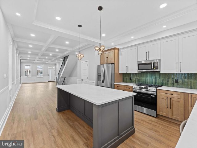 138 W SHARPNACK ST, Philadelphia, PA 19119