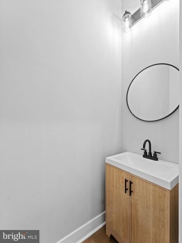 138 W SHARPNACK ST, Philadelphia, PA 19119