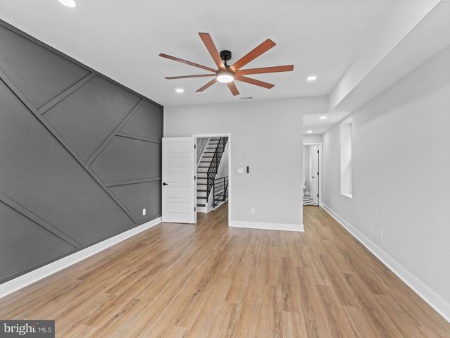 138 W SHARPNACK ST, Philadelphia, PA 19119