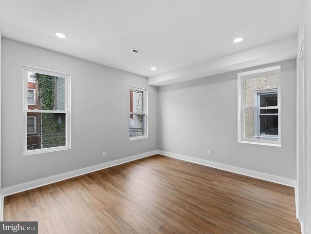 138 W SHARPNACK ST, Philadelphia, PA 19119