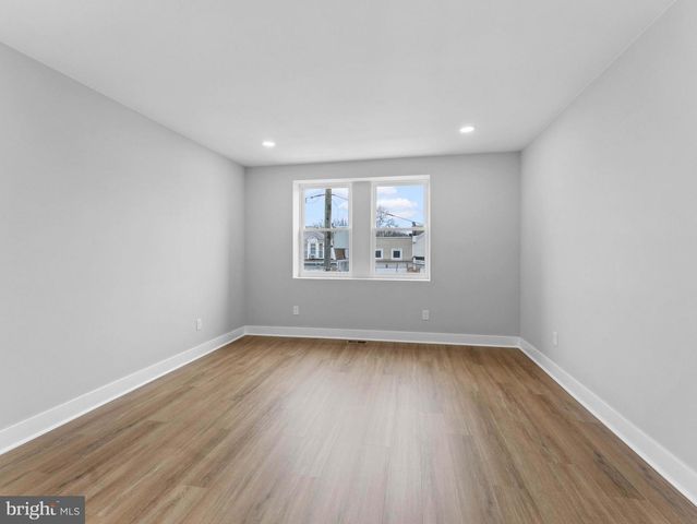 138 W SHARPNACK ST, Philadelphia, PA 19119