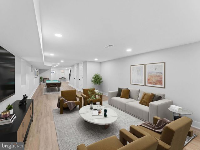 138 W SHARPNACK ST, Philadelphia, PA 19119