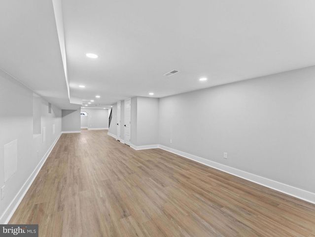 138 W SHARPNACK ST, Philadelphia, PA 19119