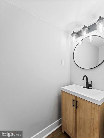 138 W SHARPNACK ST, Philadelphia, PA 19119