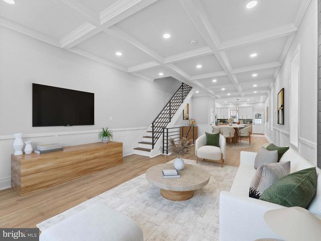 138 W SHARPNACK ST, Philadelphia, PA 19119