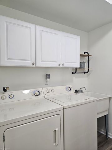 51789 Adler Park Drive 63, New Baltimore, MI 48051