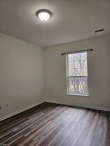 51789 Adler Park Drive 63, New Baltimore, MI 48051