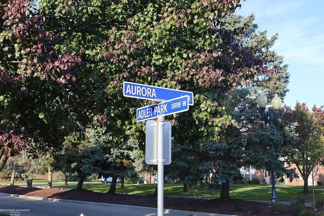 51789 Adler Park Drive 63, New Baltimore, MI 48051