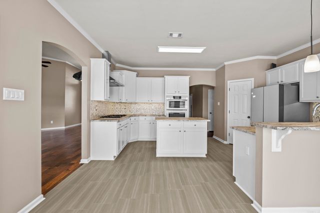 6701 Waterview Pl, Sherwood, AR 72120