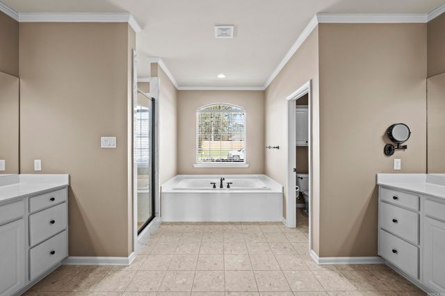 6701 Waterview Pl, Sherwood, AR 72120