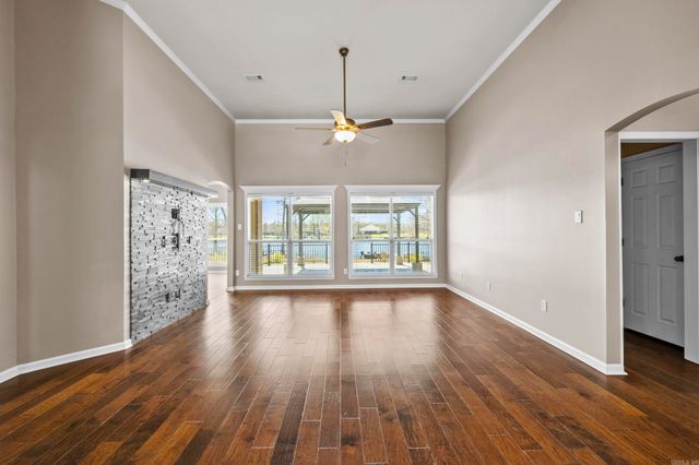 6701 Waterview Pl, Sherwood, AR 72120