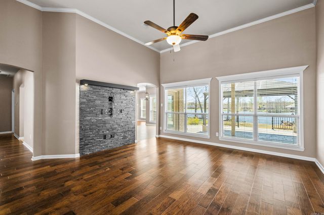 6701 Waterview Pl, Sherwood, AR 72120