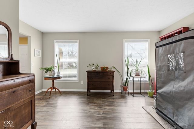 9423 Grandview Court, Noblesville, IN 46060