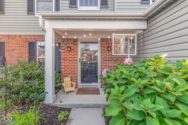 9423 Grandview Court, Noblesville, IN 46060