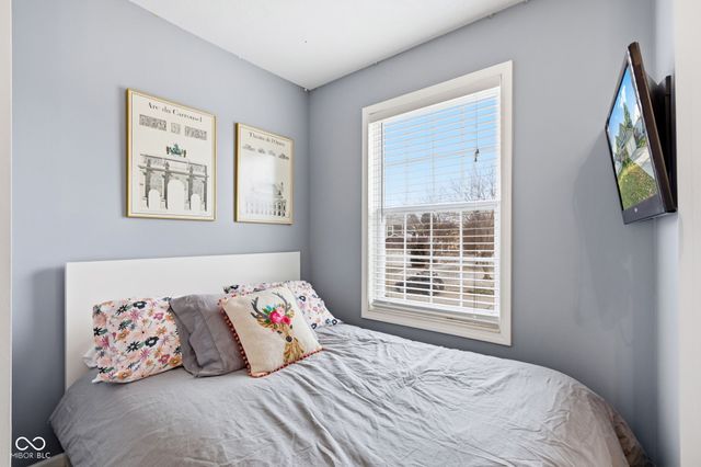 9423 Grandview Court, Noblesville, IN 46060