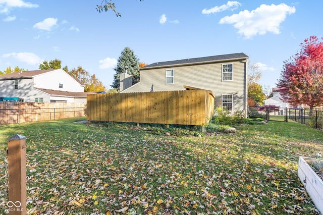 9423 Grandview Court, Noblesville, IN 46060