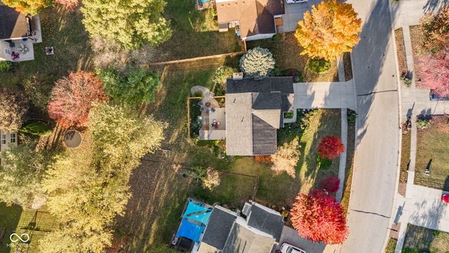 9423 Grandview Court, Noblesville, IN 46060