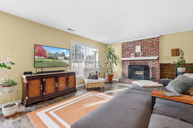 9423 Grandview Court, Noblesville, IN 46060