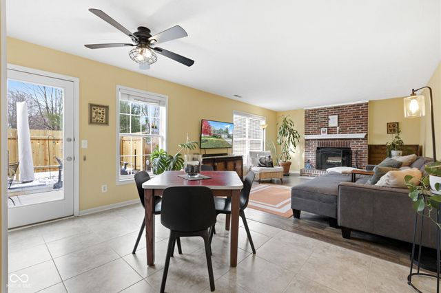 9423 Grandview Court, Noblesville, IN 46060