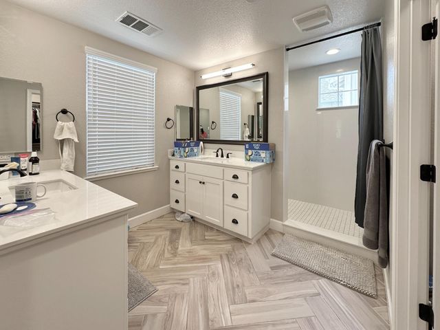 1952 Cannery Loop, Davis, CA 95616