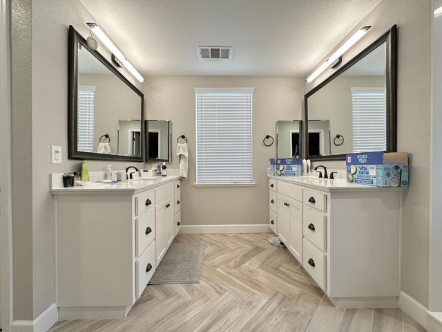 1952 Cannery Loop, Davis, CA 95616