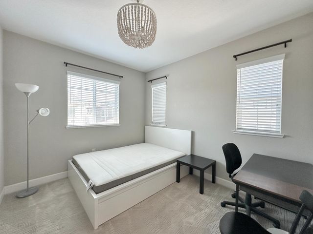 1952 Cannery Loop, Davis, CA 95616