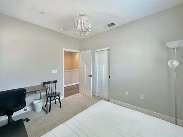 1952 Cannery Loop, Davis, CA 95616