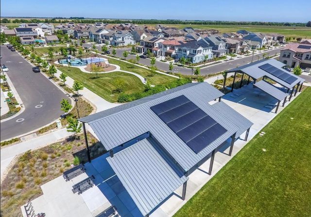 1952 Cannery Loop, Davis, CA 95616