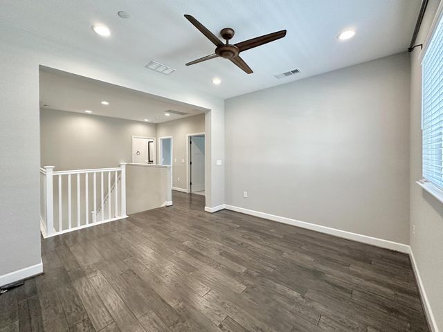 1952 Cannery Loop, Davis, CA 95616