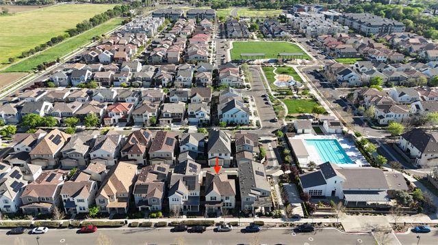 1952 Cannery Loop, Davis, CA 95616