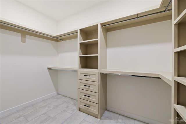 1808 Trophy Drive, Edinburg, TX 78542