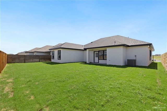 1808 Trophy Drive, Edinburg, TX 78542