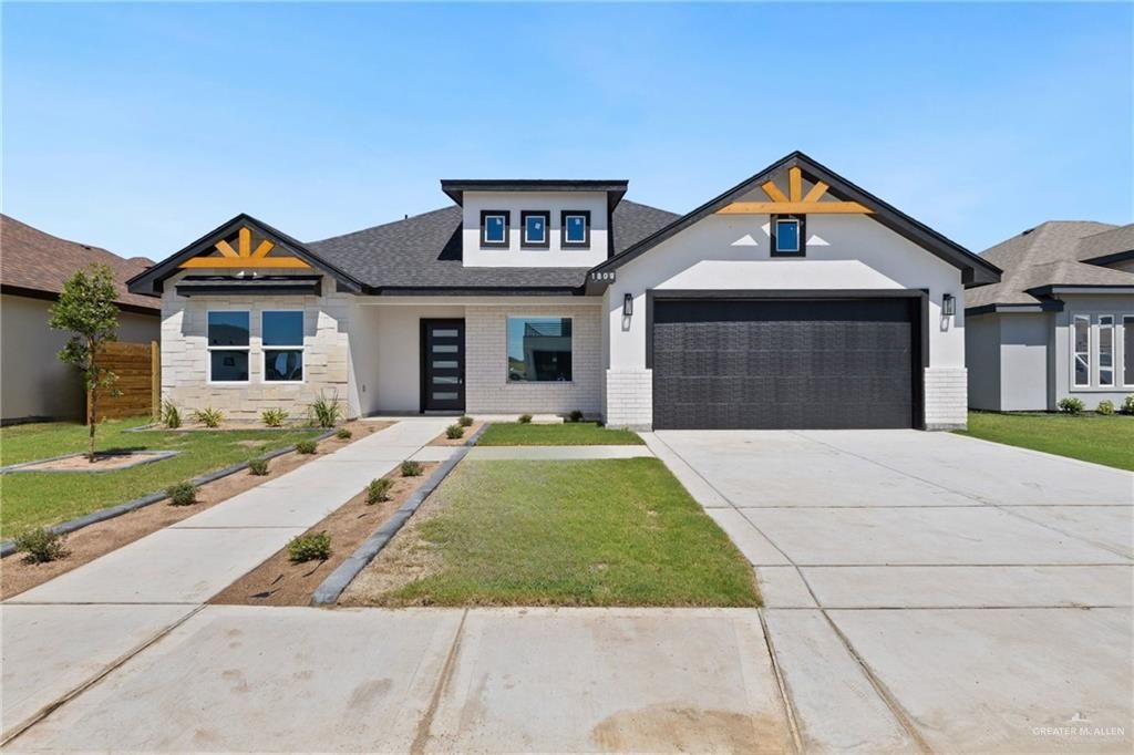 1808 Trophy Drive, Edinburg, TX 78542