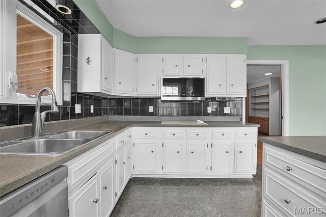 12934 Ballantine Court, St Louis, MO 63146