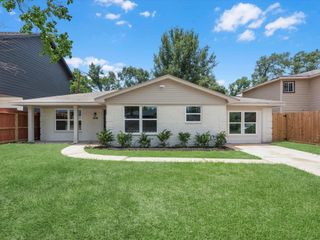 2515 Garapan Street, Houston, TX 77091