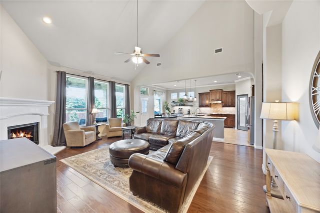 216 Equestrian Road, Hickory Creek, TX 75065