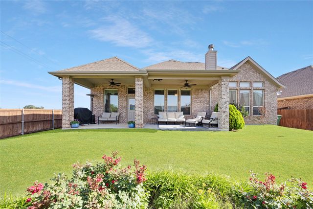 216 Equestrian Road, Hickory Creek, TX 75065