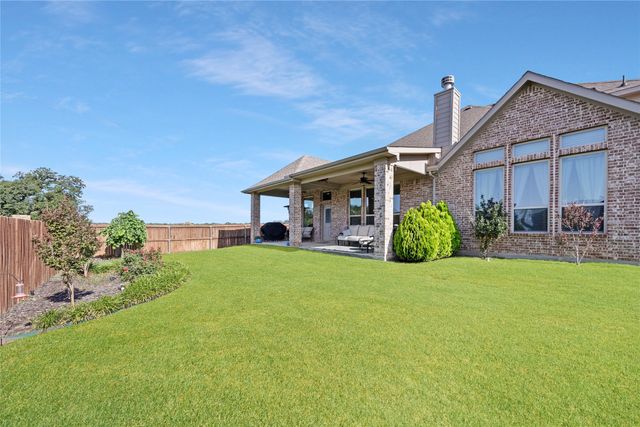 216 Equestrian Road, Hickory Creek, TX 75065