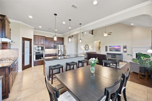 216 Equestrian Road, Hickory Creek, TX 75065