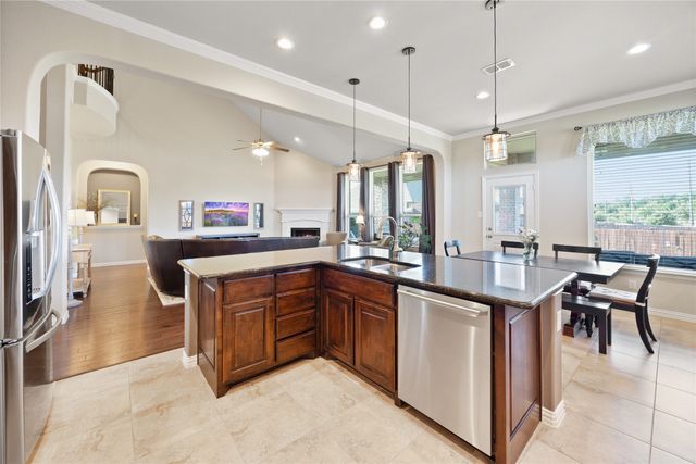 216 Equestrian Road, Hickory Creek, TX 75065