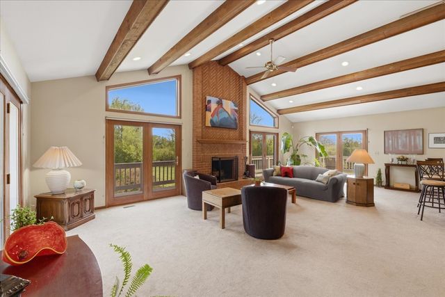 520 W Merri Oaks Road, Barrington Hills, IL 60010