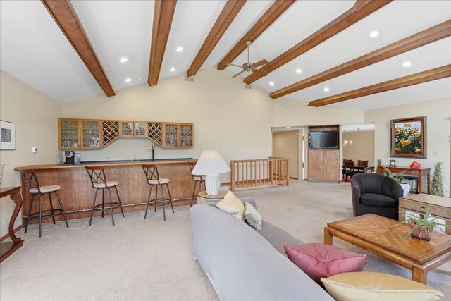 520 W Merri Oaks Road, Barrington Hills, IL 60010