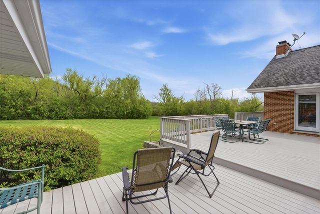 520 W Merri Oaks Road, Barrington Hills, IL 60010