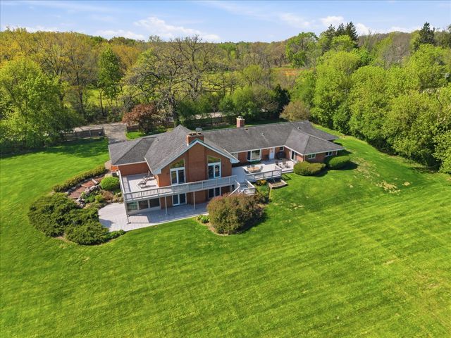 520 W Merri Oaks Road, Barrington Hills, IL 60010