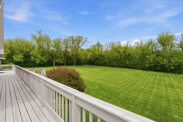520 W Merri Oaks Road, Barrington Hills, IL 60010